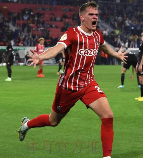 金特尔-本泽马是顶级射手 他保持了高水平很多年