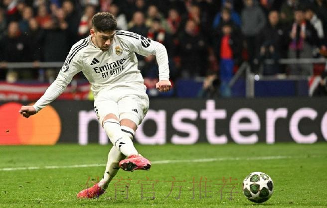 皇马官方:巴尔韦德右腿胫骨骨裂 皇马官方:巴尔韦德右腿胫骨骨裂